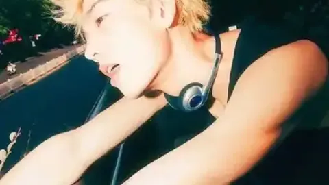 穆里尼奥62岁率队闯入16强，72天不败传奇，31次晋级创历史新高