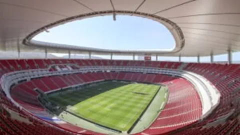 北京北汽与锋线外援詹姆斯·农纳利商谈签约，青年报客户端独家报道